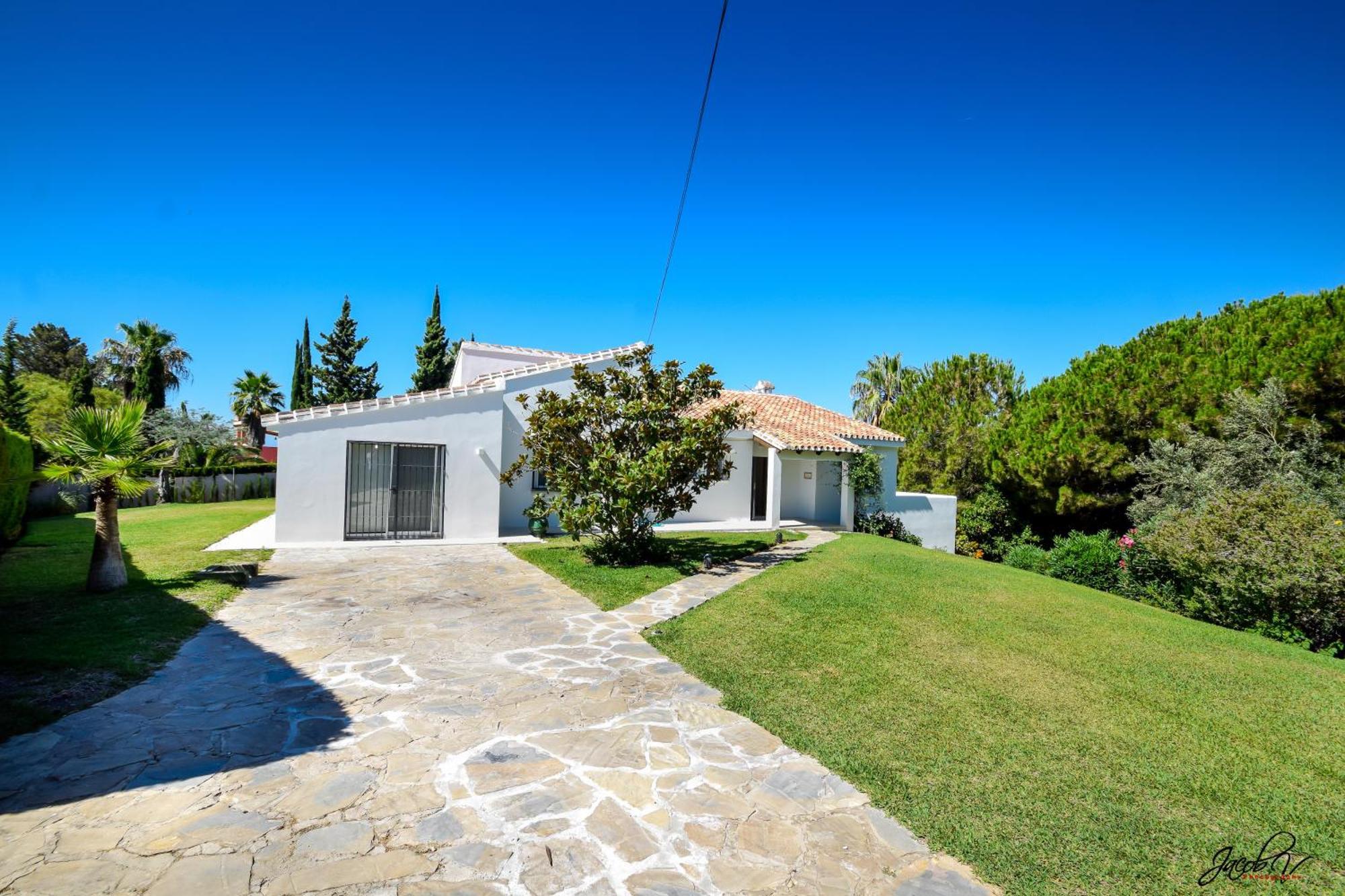 Great Villa Near Beach And Marbella Bagian luar foto